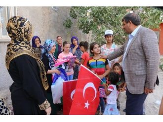 Akçakale Belediyesi Yetim Ve Öksüz Çocukları Unutmadı