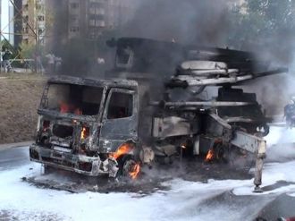 İstanbul Trafiğinde Alev Alev Yandı