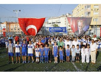 Konak’ta Yaz Spor Okulları Sezonu Kapattı