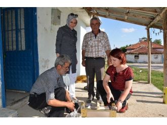 Sevgi Eli’nden Yaşar Amcaya Boya Sandığı