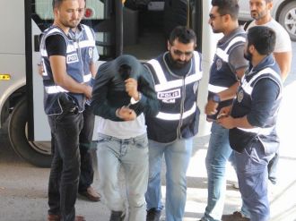 Sivas’ta Bonzai Satıcılarına Yönelik Operasyon: 11 Gözaltı