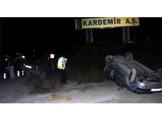 Polisten Kaçan Alkollü Sürücü Ortalığı Birbirine Kattı: 2 Yaralı!