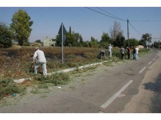 Büyükşehir, İlçelerde Bayram Temizliği Ve Düzenlemesi Yapıyor