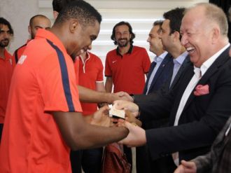 Eto’o bayram harçlığını kaptı