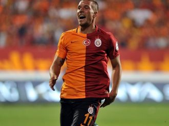 Almanya’da Podolski belirsizliği