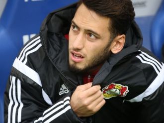 Hamburg taraftarından Çalhanoğlu’na büyük tepki