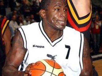 Eski Beşiktaşlı basketbolcu aracında ölü bulundu