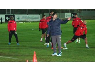 Elazığspor İbrahim Üzülmez’e emanet