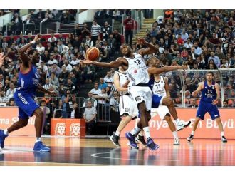 Efes’e Kartal pençesi