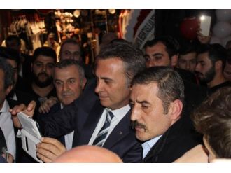 Taraftarlardan Fikret Orman izdihamı