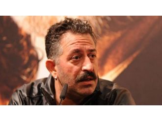 Cem Yılmaz’dan şaşırtan ’yeni film’ müjdesi !