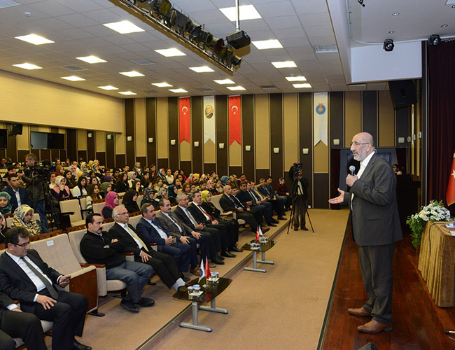 Abdurrahman Dilipak KSÜ’de Gençlerle Buluştu