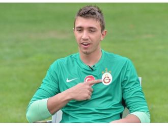 Muslera artık kaleyi kapatamıyor