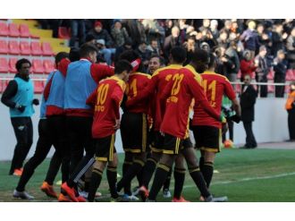 Akhisar Kayserispor’a takıldı!