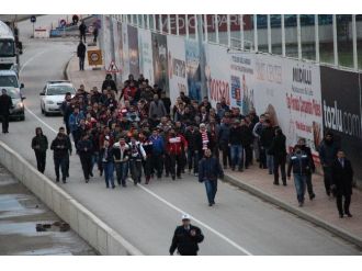 Taraftarlardan Samsunspor’a destek yürüyüşü