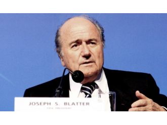 Blatter isyan etti