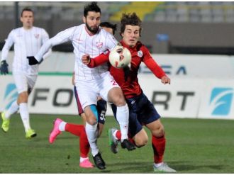 Devler genç futbolcuyu izledi