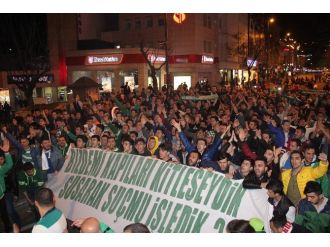 Bursaspor taraftarından TFF’ye protesto