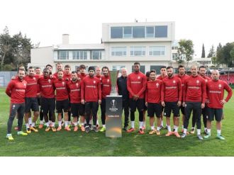 Galatasaray’dan Lazio’ya kupalı gözdağı