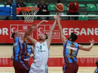 Darüşşafaka Doğuş yarı finale yükseldi