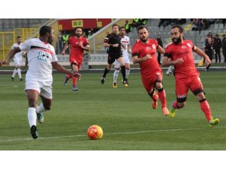 İlk yarıda tek gol vardı