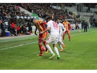 İlk yarıdan "gol" sesi gelmedi