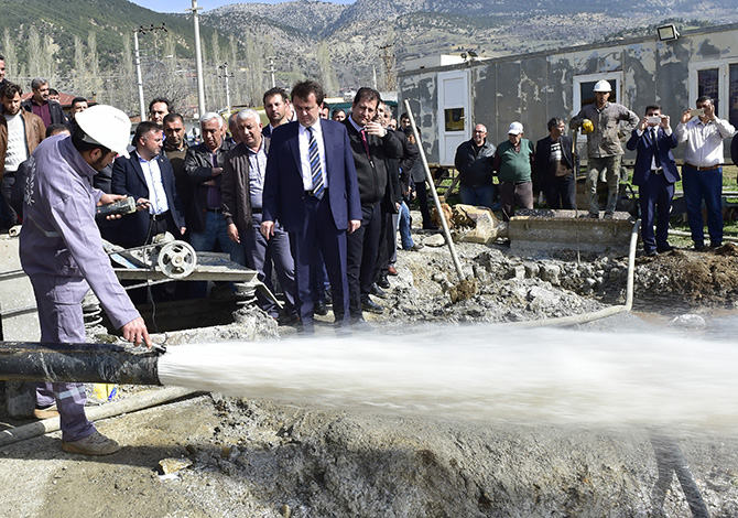 Jeotermal Çalışmalarda Sıcak Suya Ulaşıldı