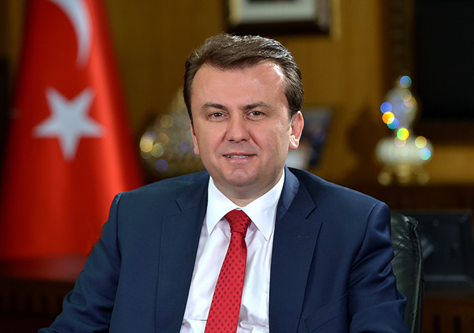 “Kütüphaneler Açmaya Devam Edeceğiz”