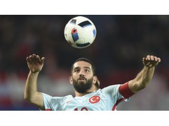 Arda Turan’dan Gökhan Gönül yorumu