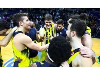 Fenerbahçe son saniyede güldü