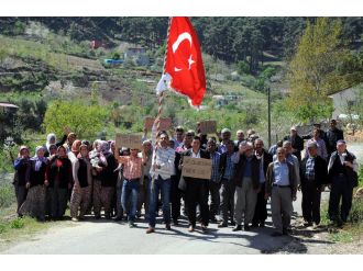 Bu da ’evlenmek istiyoruz’ eylemi !