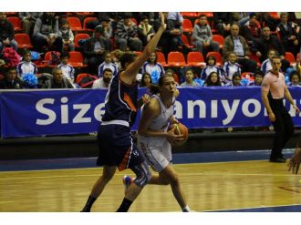 Hatay Büyükşehir Belediye yarı finale yükseldi