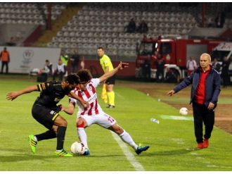 Samsunspor evinde Göztepe’yi yendi