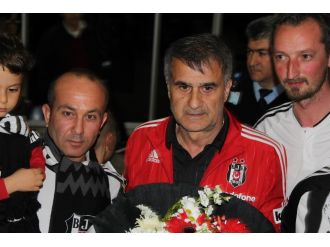 Beşiktaş’a coşkuyla karşılama