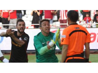 Muslera’yı çılgına çeviren karar