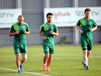 Bursaspor 2 eksikle çalıştı