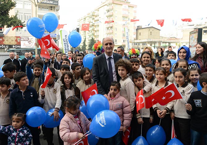 “Barış İçinde Dünya İçin Önemli Roller Üstleneceklerdir.”