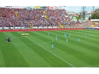 Trabzonsporlu futbolculardan ilginç protesto