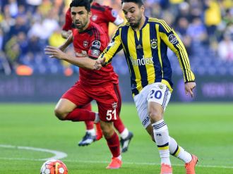 Fenerbahçe ilk yarıyı önde kapattı