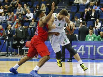 Euroleague’de yılın savunmacısı Kyle Hines