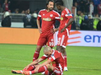 Sivasspor’u kırmızı kartlar yaktı