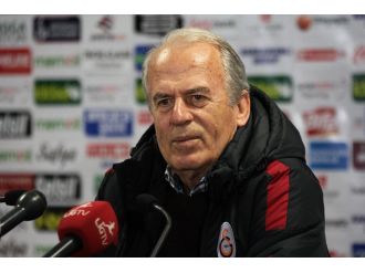 Mustafa Denizli: "Kupayı hak eden kazansın"