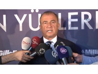 Terim, yılın sporcusu ödül törenine katıldı