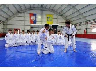 Altınordu’da futbolculara judo eğitimi