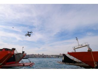 İstanbul Boğazı’nda rekor atlayış