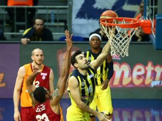 Fenerbahçe finale göz kırptı