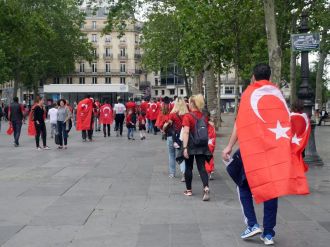 Paris’te Türk coşkusu