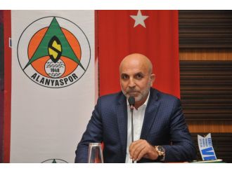 Alanyaspor’da Hasan Çavuşoğlu güven tazeledi