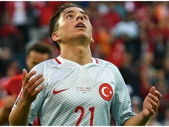 Emre Mor, memleketi Uşak’ta da ilgi odağı