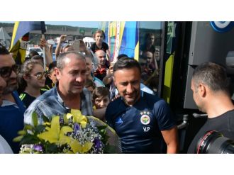 Fenerbahçe’ye coşkulu karşılama